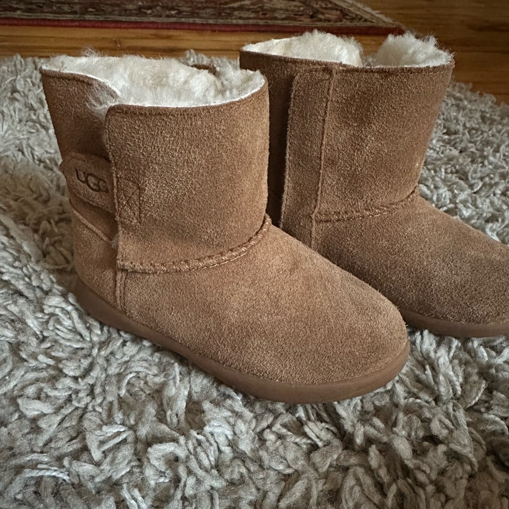 Ugg Keelan boot. Size toddler US 8.